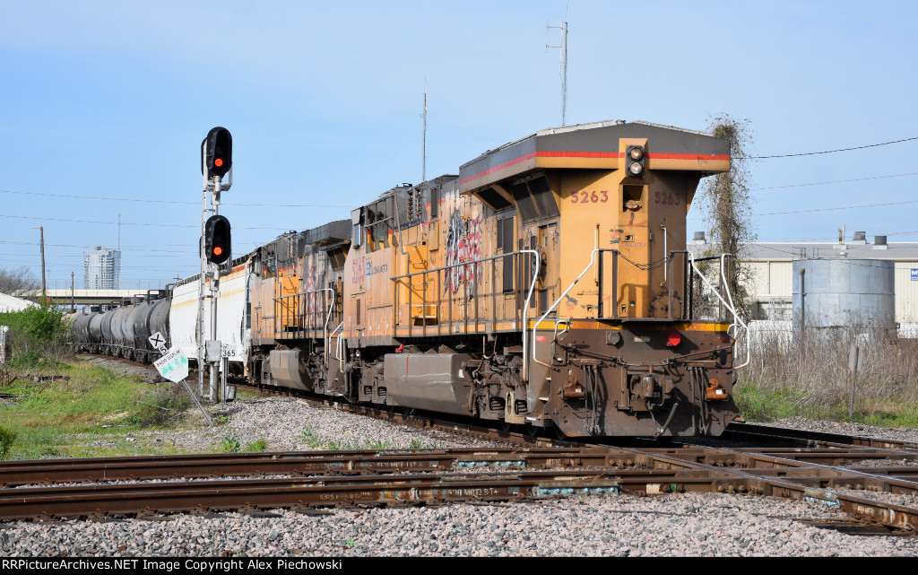 UP 5263